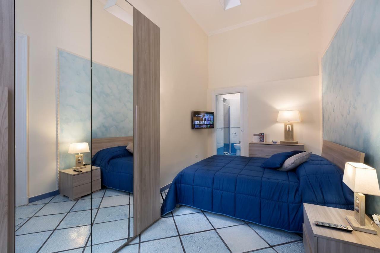 Residenza Santa Lucia A Mare Villa Naples Luaran gambar